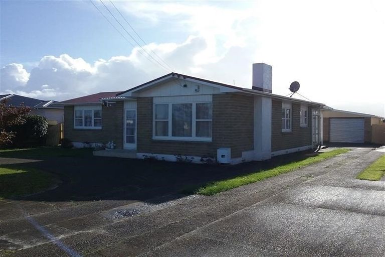 Photo of property in 41 Meadowvale Drive, Levin, 5510