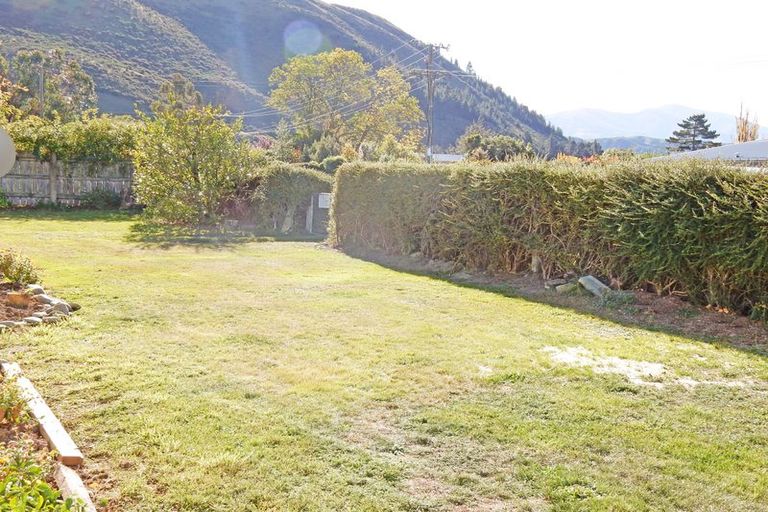 Photo of property in 10 Settlement Road, Kurow, 9435