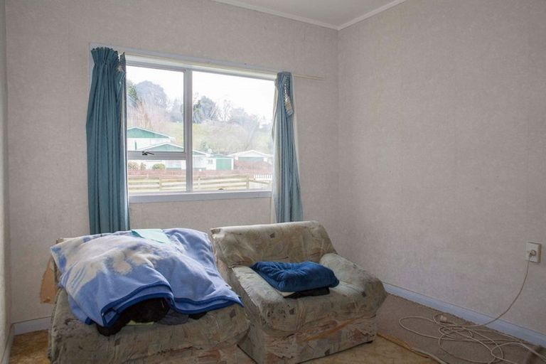 Photo of property in 10 Carlson Street, Dannevirke, 4930