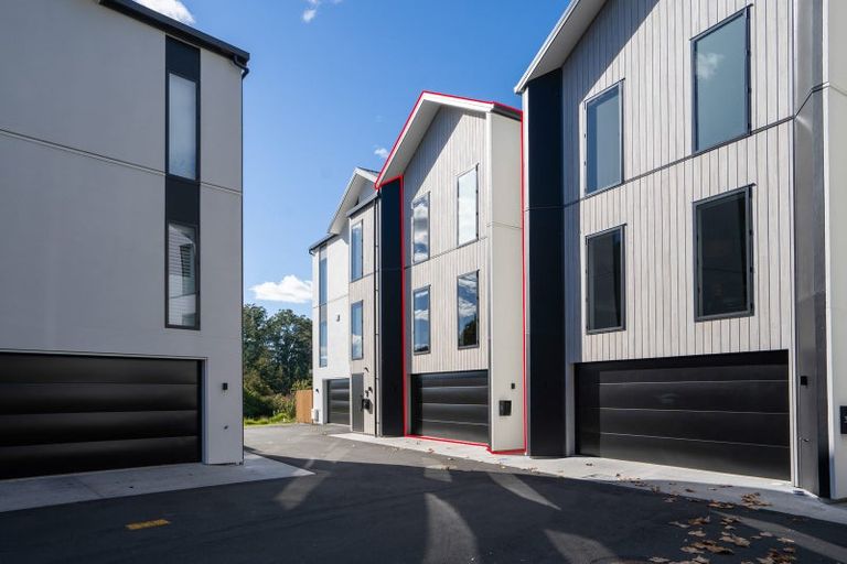 Photo of property in 33 Lakewood Lane, Cambridge, 3434