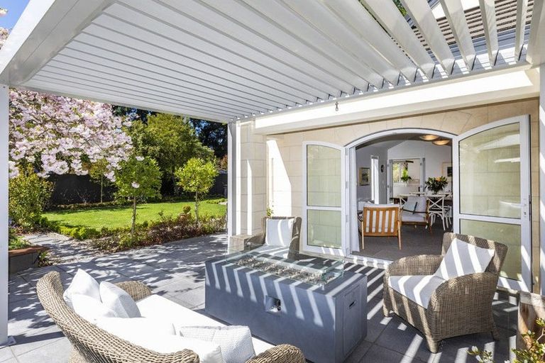 Photo of property in 30 Chateau Drive, Burnside, Christchurch, 8053