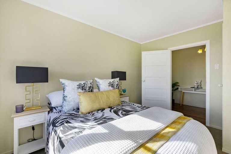 Photo of property in 52 Brightside Road, Stanmore Bay, Whangaparaoa, 0932