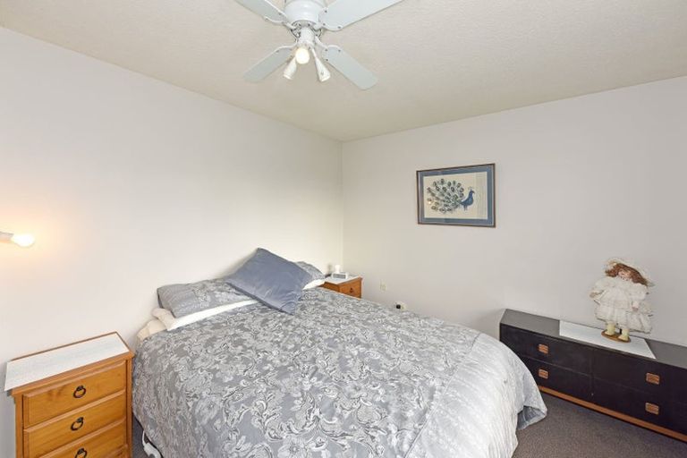 Photo of property in 2/22 Aldwins Road, Phillipstown, Christchurch, 8062