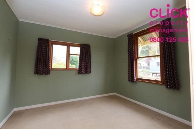 Photo of property in 128 Glen Road, The Glen, Dunedin, 9011