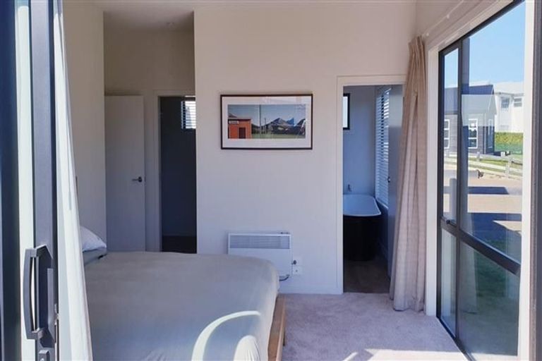 Photo of property in 6 Clutha Place, Wanaka, 9305