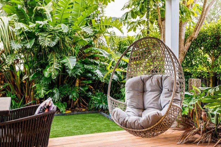 Photo of property in 46 St Michaels Avenue, Point Chevalier, Auckland, 1022