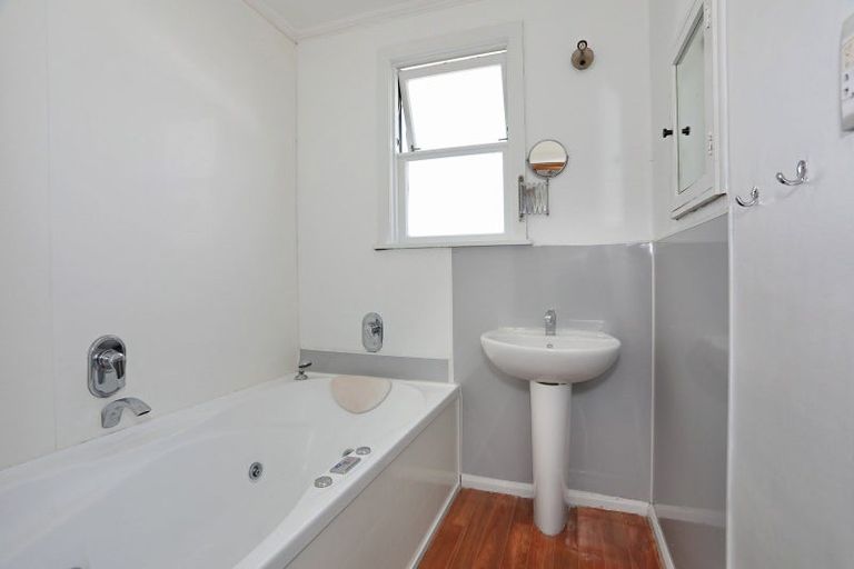 Photo of property in 23 Leeds Street, Milson, Palmerston North, 4414