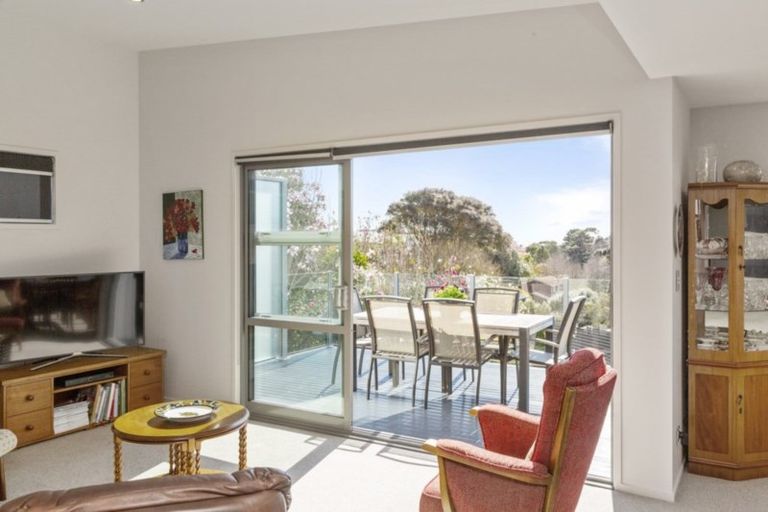 Photo of property in 18b Dorset Avenue, Westown, New Plymouth, 4310