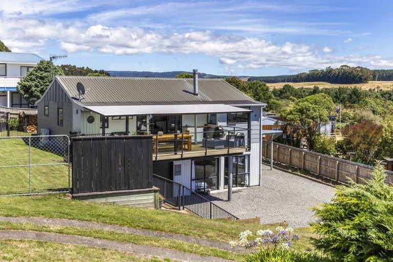Photo of property in 6 Turangitukua Terrace, Kuratau, Turangi, 3381