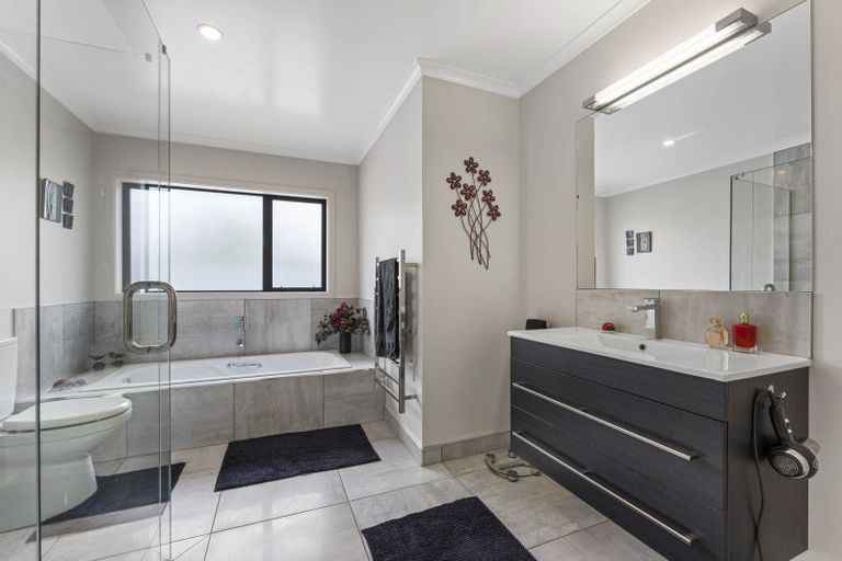 Photo of property in 19a Sedcole Street, Pahiatua, 4910