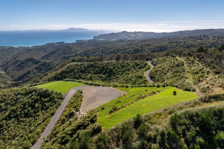 Photo of property in 618 Cullen Road, Waipu, 0582