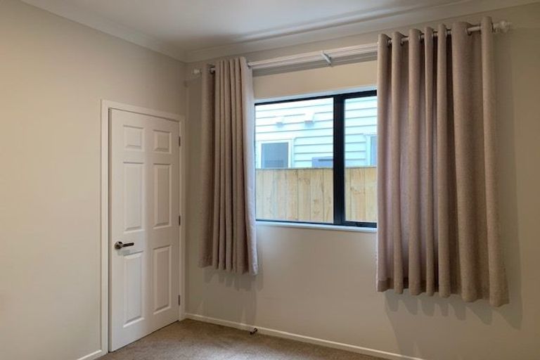 Photo of property in 24 Drumbuoy Drive, Flat Bush, Auckland, 2019