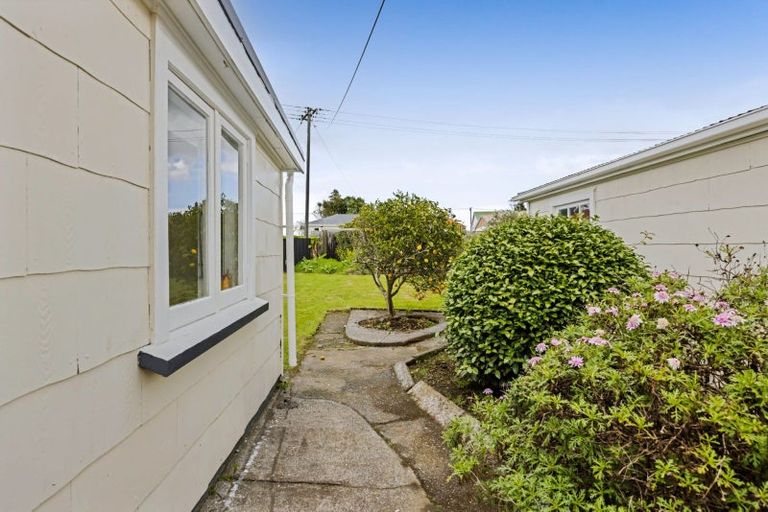 Photo of property in 5 Raleigh Street, Vogeltown, New Plymouth, 4310