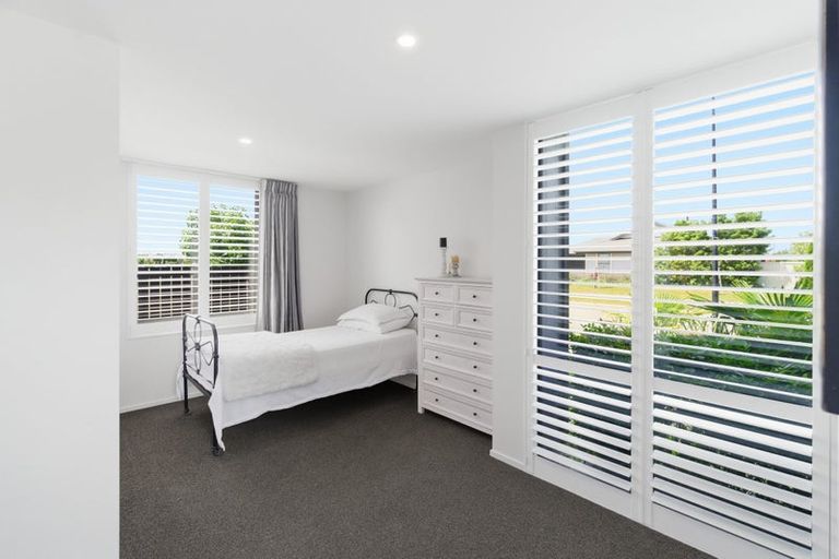 Photo of property in 70 Ledbury Drive, Rolleston, 7615