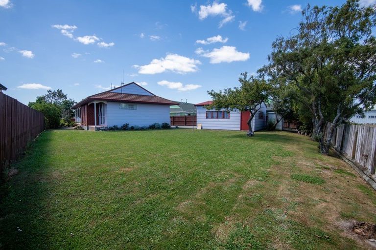 Photo of property in 44 Hillcrest Drive, Kelvin Grove, Palmerston North, 4414