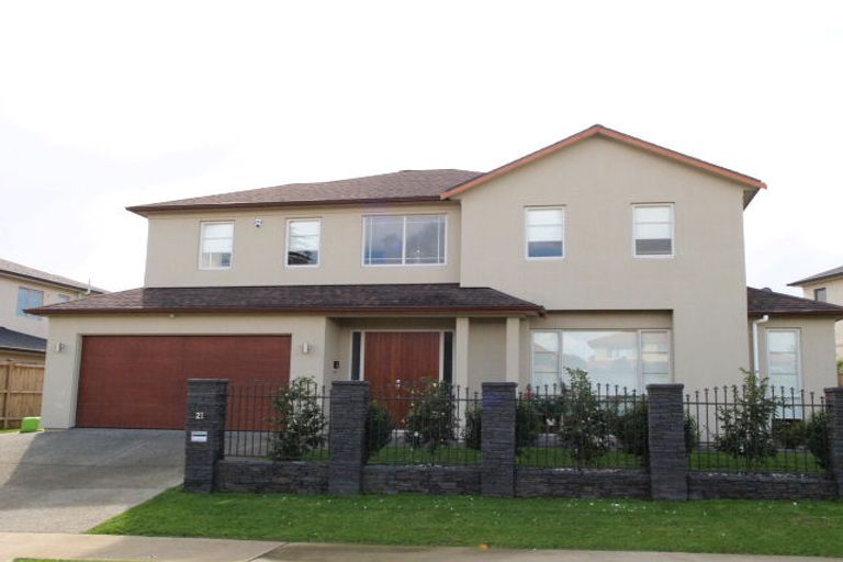 Photo of property in 21 Cherrywood Crescent, Northpark, Auckland, 2013