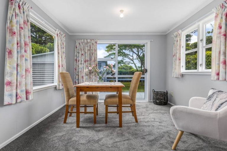 Photo of property in 69 Bartholomew Road, Levin, 5510