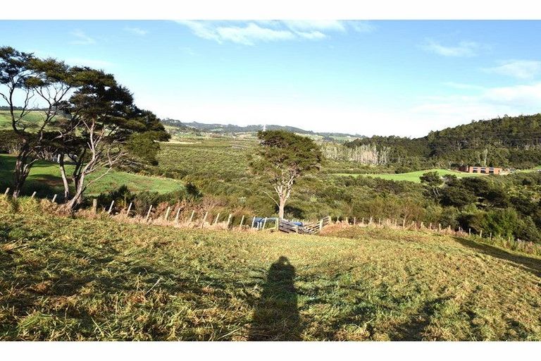 Photo of property in 188 Pinchgut Road, Kaukapakapa, 0873