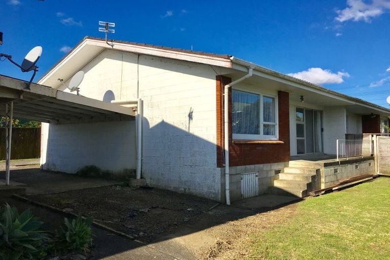 Photo of property in 22 Grande Vue Road, Hillpark, Auckland, 2102