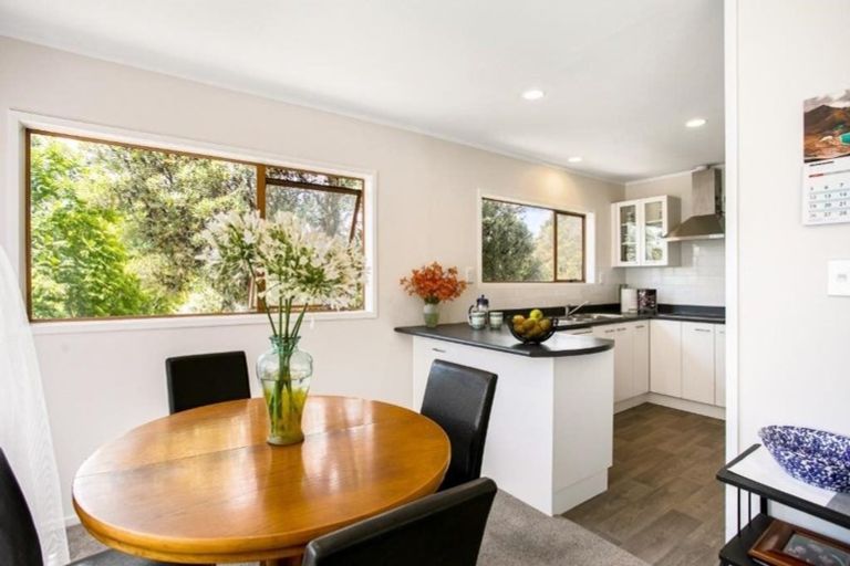 Photo of property in 14 John Downs Drive, Browns Bay, Auckland, 0630