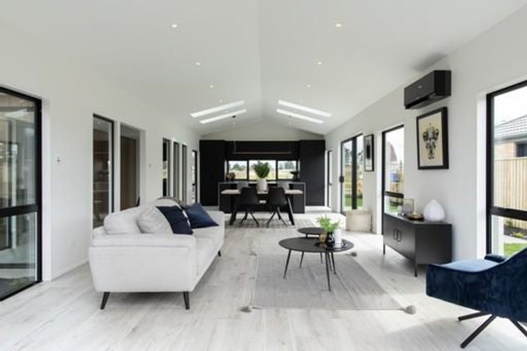 Photo of property in 18 Shrimpton Avenue, Woodend, 7610