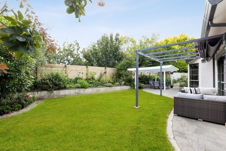 Photo of property in 14 Kingsgate Lane, Havelock North, 4130