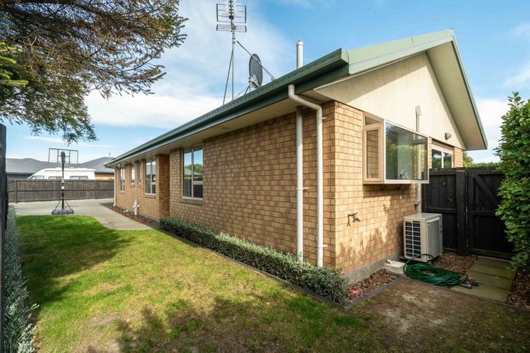 Photo of property in 10 Peel Close, Rolleston, 7614