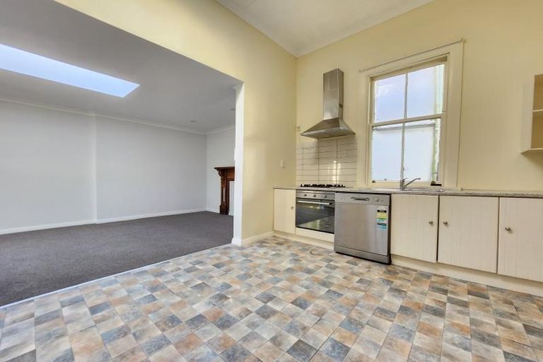 Photo of property in 29 Devon Street, Aro Valley, Wellington, 6021