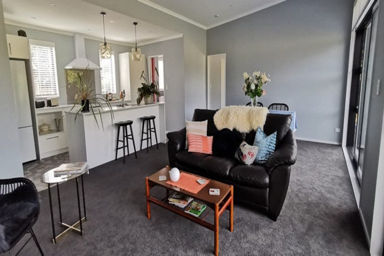 Photo of property in 12 John Harris Way, Te Marua, Upper Hutt, 5018