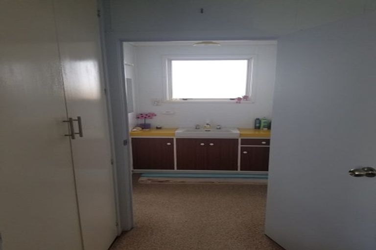 Photo of property in 2 Okahukura Road, Tapora, Wellsford, 0977