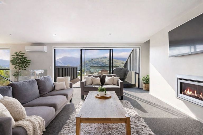 Photo of property in St Andrews Park, 42b Highview Terrace, Queenstown, 9300