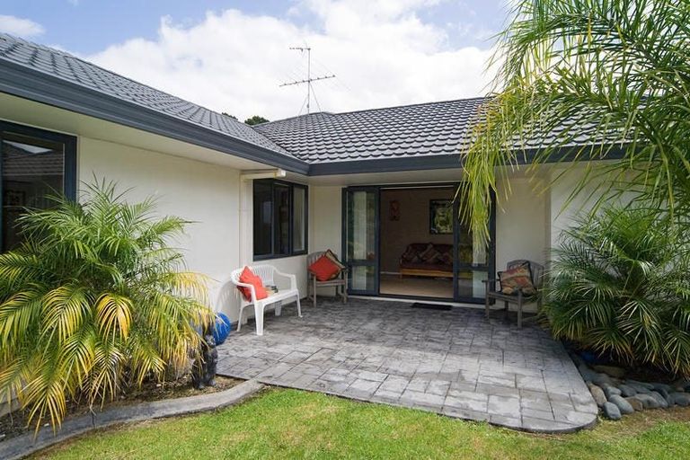 Photo of property in 20 Excelsa Place, Albany, Auckland, 0632