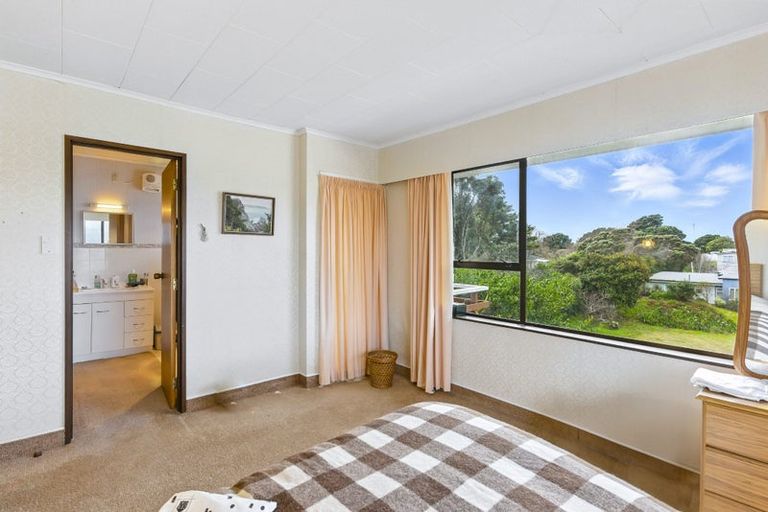 Photo of property in 57a Golf Road, Paraparaumu Beach, Paraparaumu, 5032