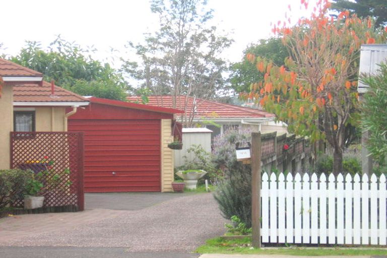 Photo of property in 181 Waimumu Road, Massey, Auckland, 0614