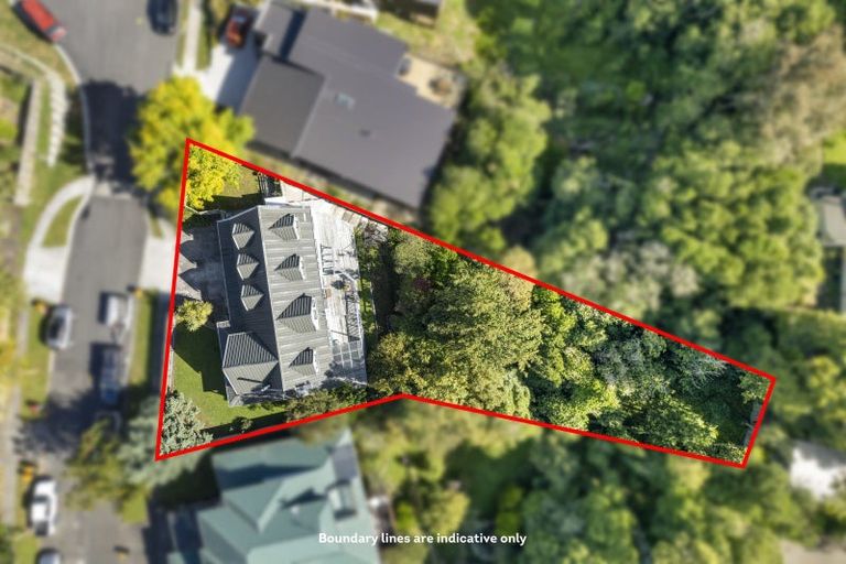 Photo of property in 28 Heathcote Place, Fitzherbert, Palmerston North, 4410