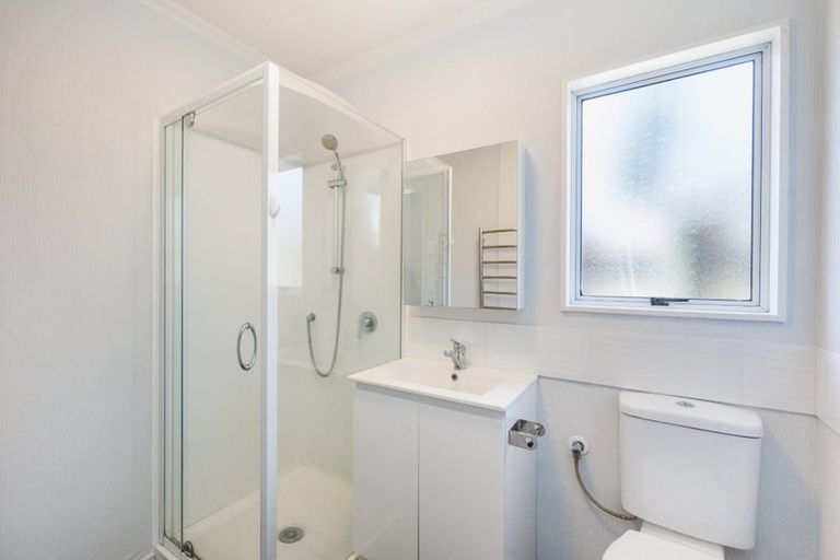 Photo of property in 4 Coromandel Court, Roslyn, Palmerston North, 4414