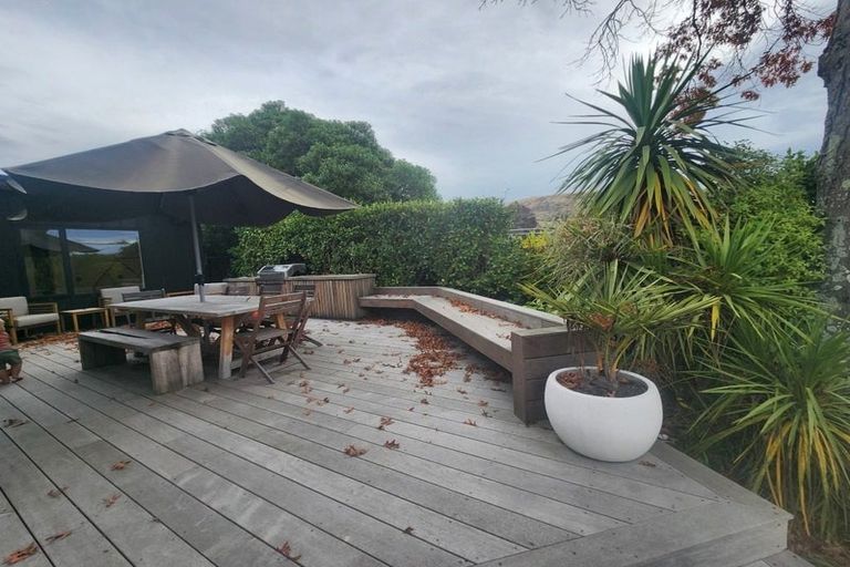 Photo of property in 11 Laing Crescent, Heathcote Valley, Christchurch, 8022