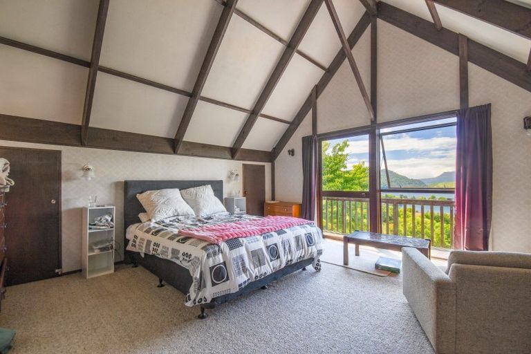 Photo of property in 3 Ridge Road, Lake Okareka, Rotorua, 3076