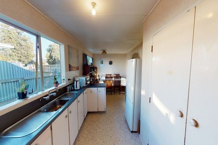 Photo of property in 20 Grenville Street, Levin, 5510