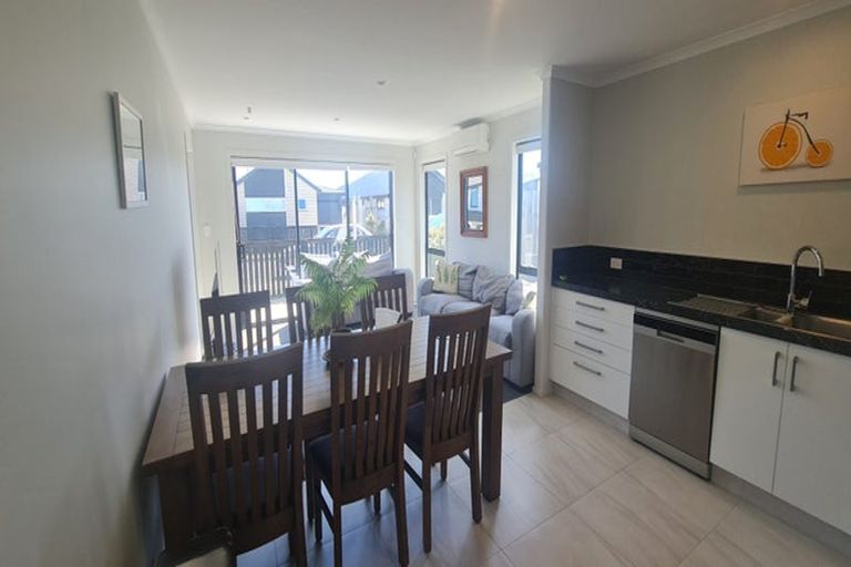 Photo of property in 98 Union Drive, Papamoa, 3118