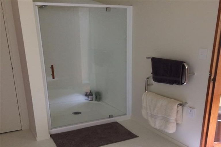 Photo of property in 16 Haunui Road, Pukerua Bay, 5026