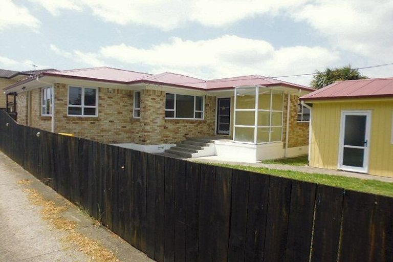 Photo of property in 22 Scott Road, Papakura, 2110