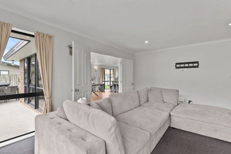 Photo of property in 10 Cleveland Heights, Kelvin Grove, Palmerston North, 4414