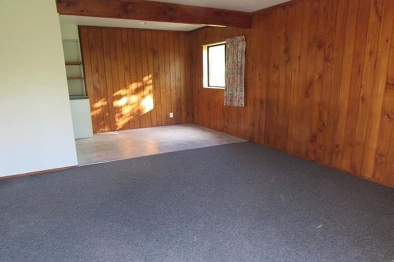 Photo of property in 499 Paremoremo Road, Paremoremo, Auckland, 0632