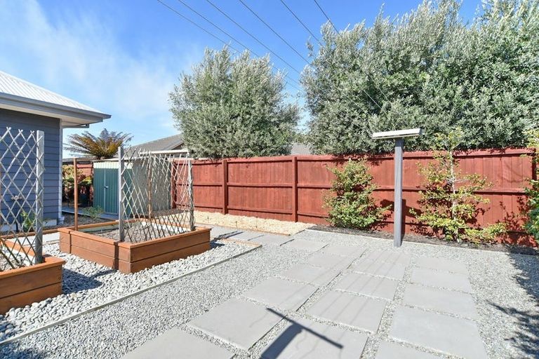 Photo of property in 14 Bancroft Place, Parklands, Christchurch, 8083