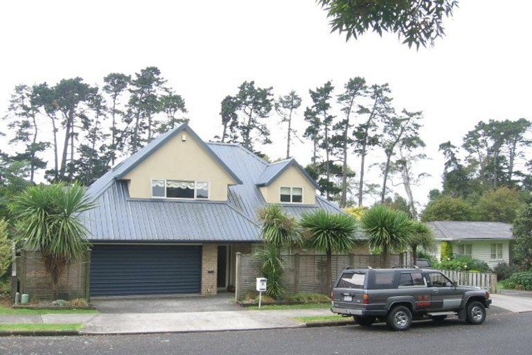 Photo of property in 6a Grove Lane, Pakuranga, Auckland, 2010