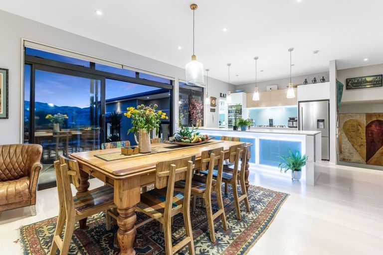 Photo of property in 11 Sumner Terrace, Aotea, Porirua, 5024