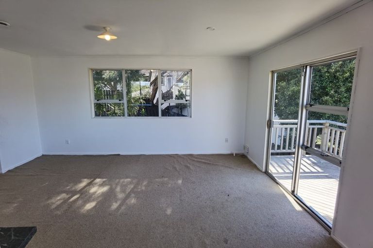 Photo of property in 13 Albemarle Place, Massey, Auckland, 0614