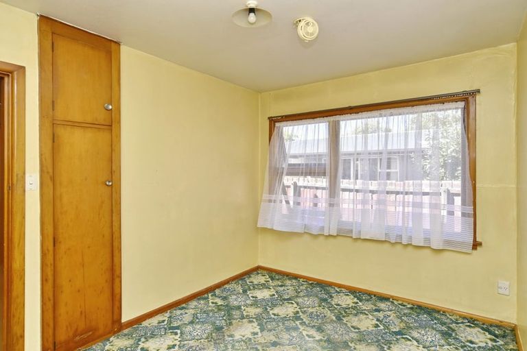 Photo of property in 1/17 Frensham Crescent, Woolston, Christchurch, 8062