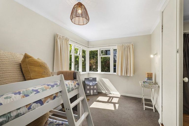 Photo of property in 49 Cluny Road, Plimmerton, Porirua, 5026